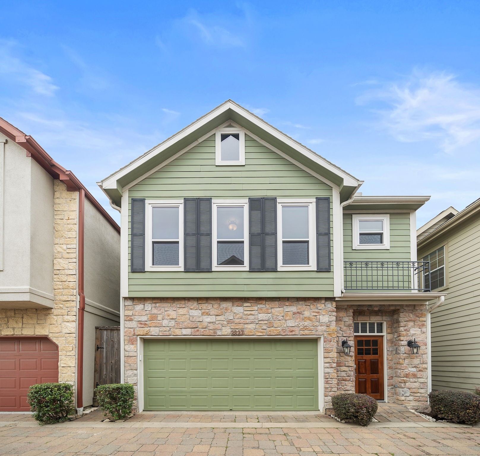 2927 Clinton Drive Houston, TX 77020 - Photo 1 of 27