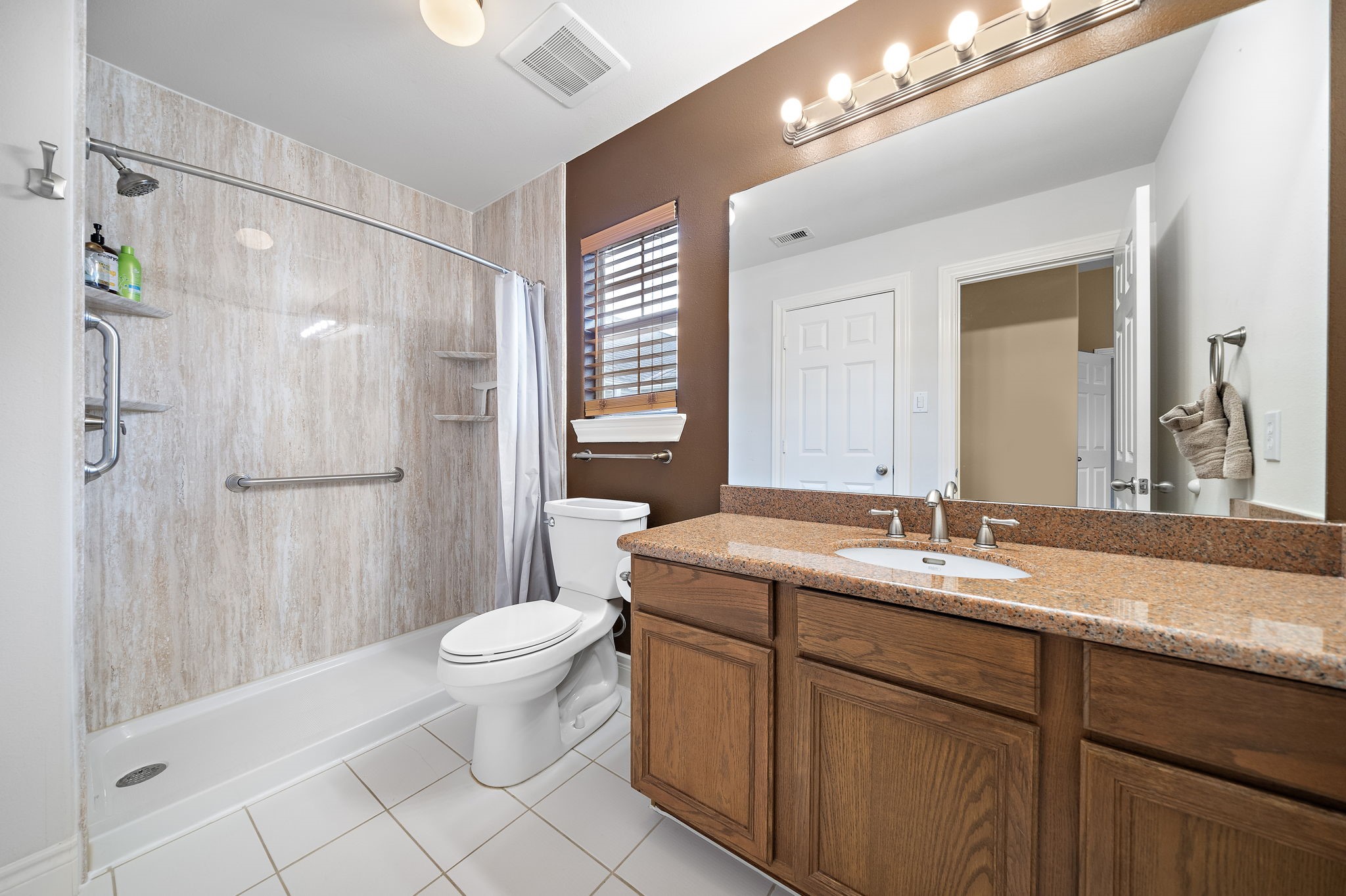 2927 Clinton Drive Houston, TX 77020 - Photo 12 of 27
