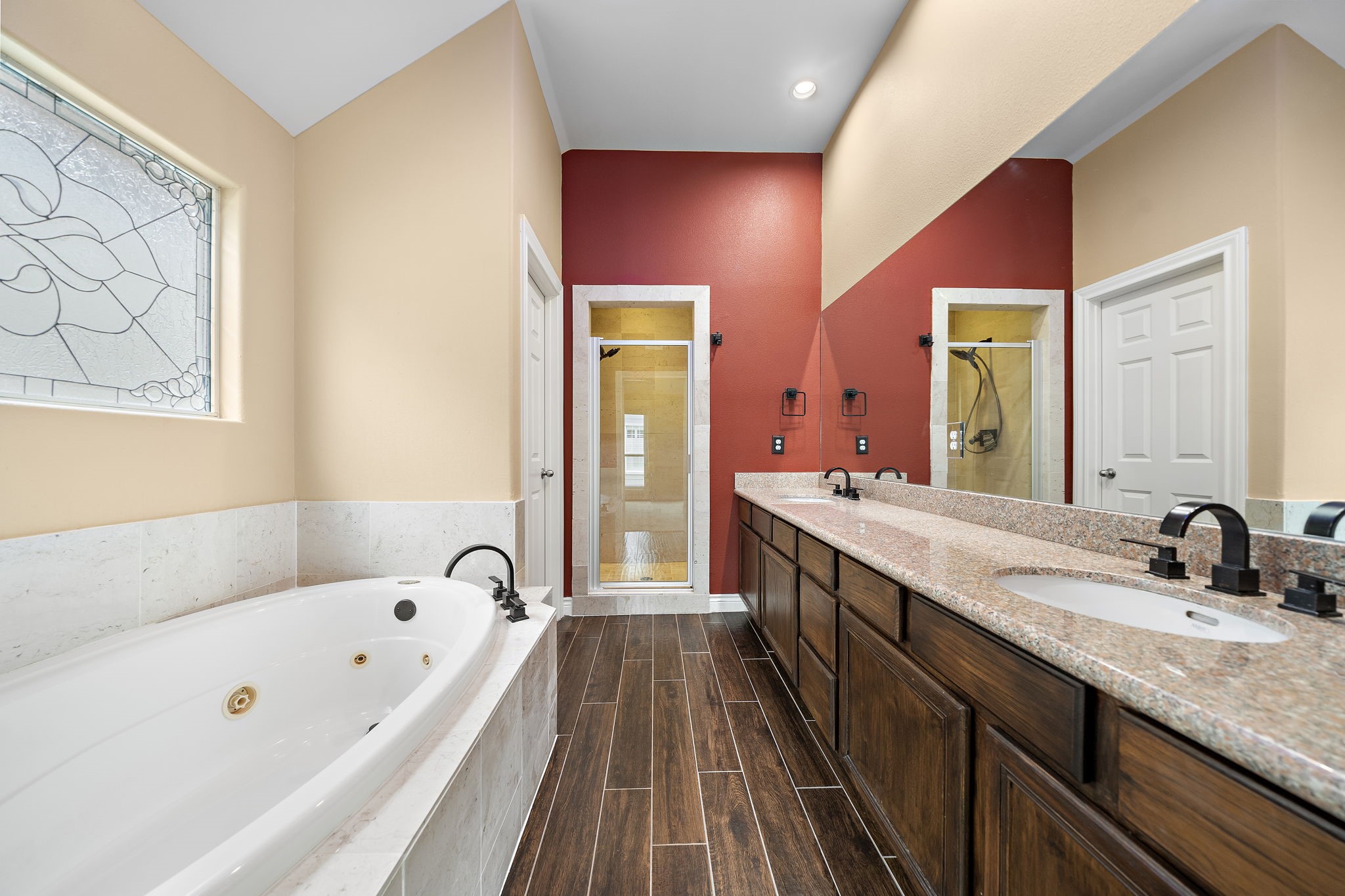 2927 Clinton Drive Houston, TX 77020 - Photo 17 of 27