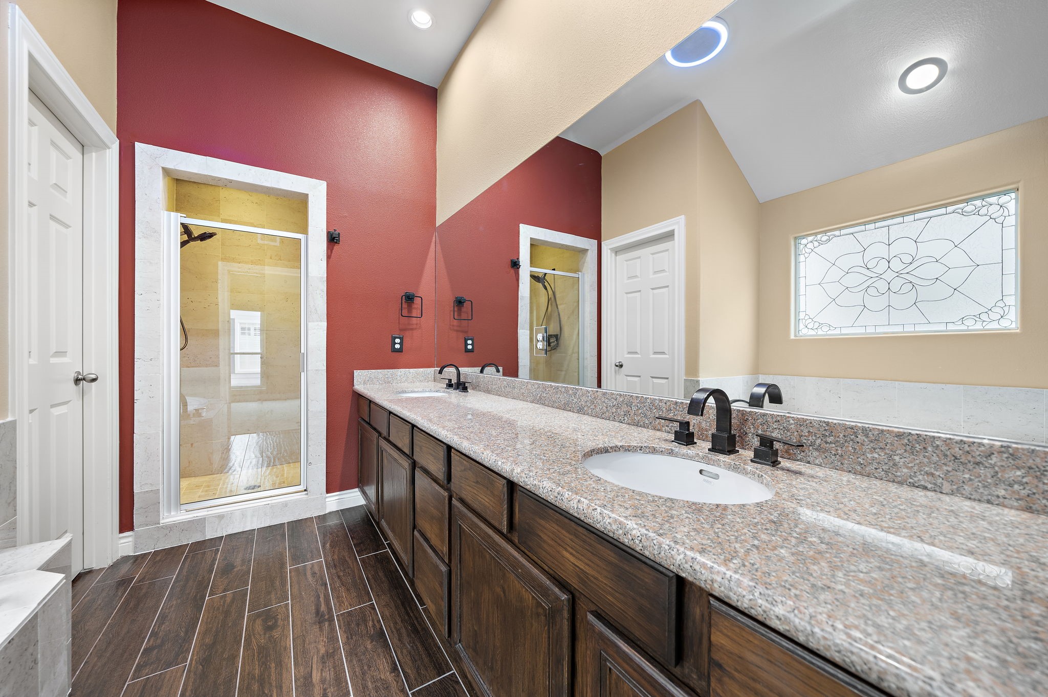 2927 Clinton Drive Houston, TX 77020 - Photo 18 of 27