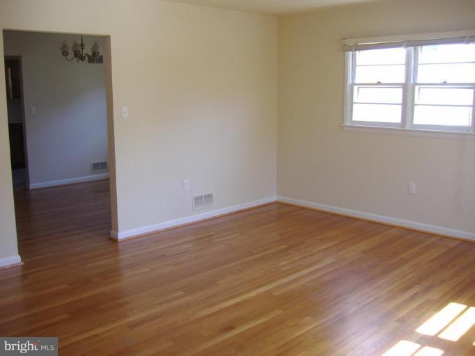 6202 Forest Road Cheverly, MD 20785 - Photo 3 of 12 Dining Room