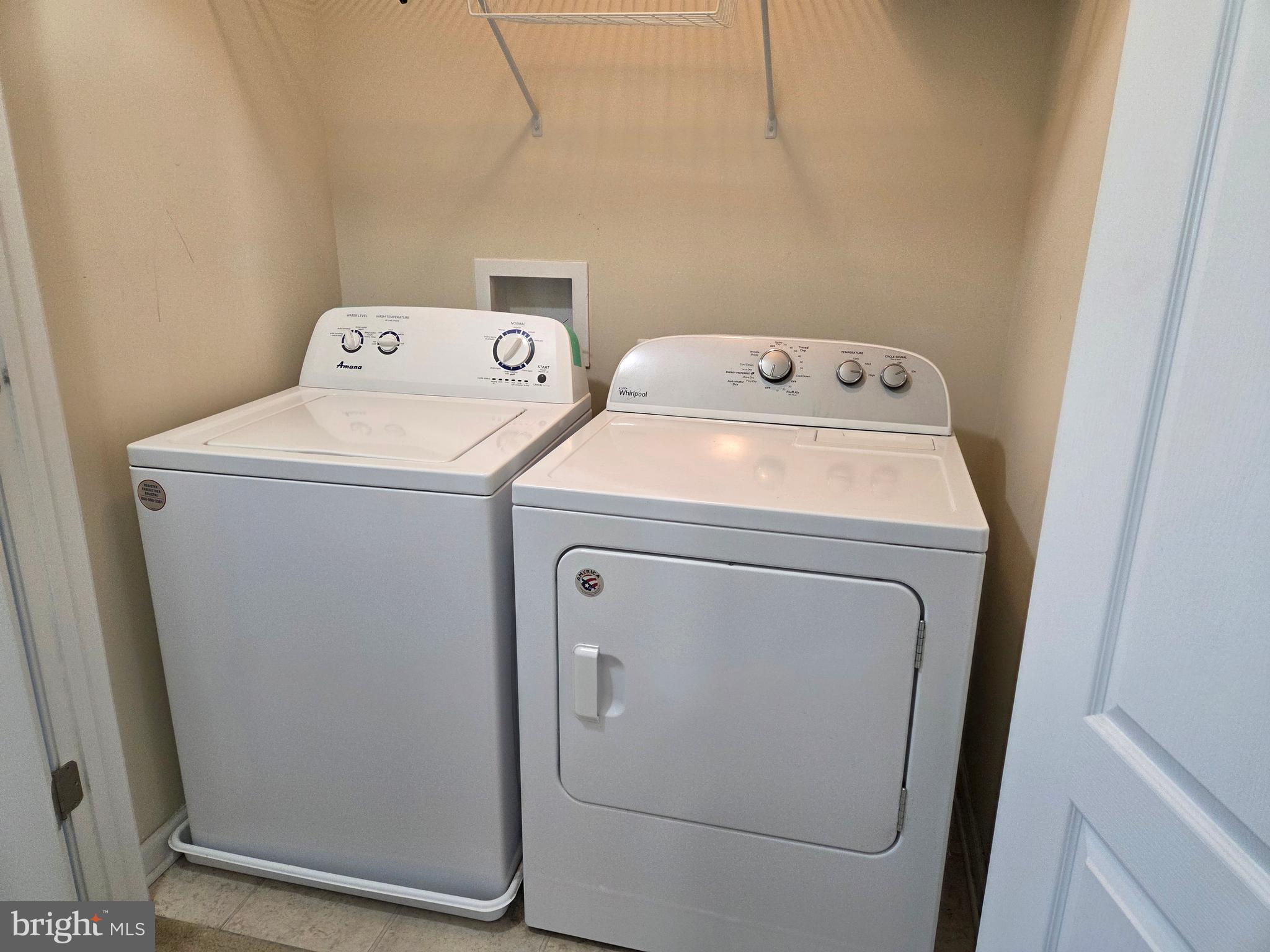 129 Schramm Loop Stephens City, VA 22655 - Photo 17 of 20 a utility room with dryer and washer