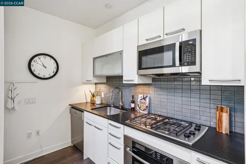 $648,000 | 501 Beale Street, Unit 1D, San Francisco, CA 94105