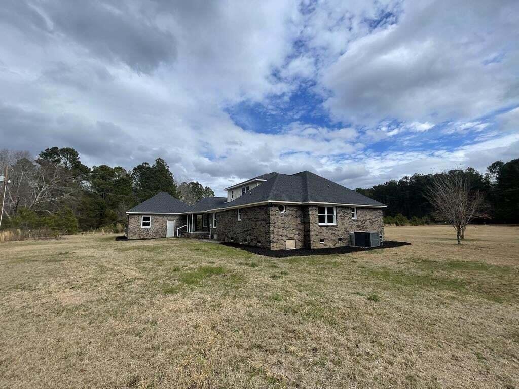 144 Bethlehem Road Holly Hill, SC 29059 - Photo 11 of 61 20250611014655533846000000-o