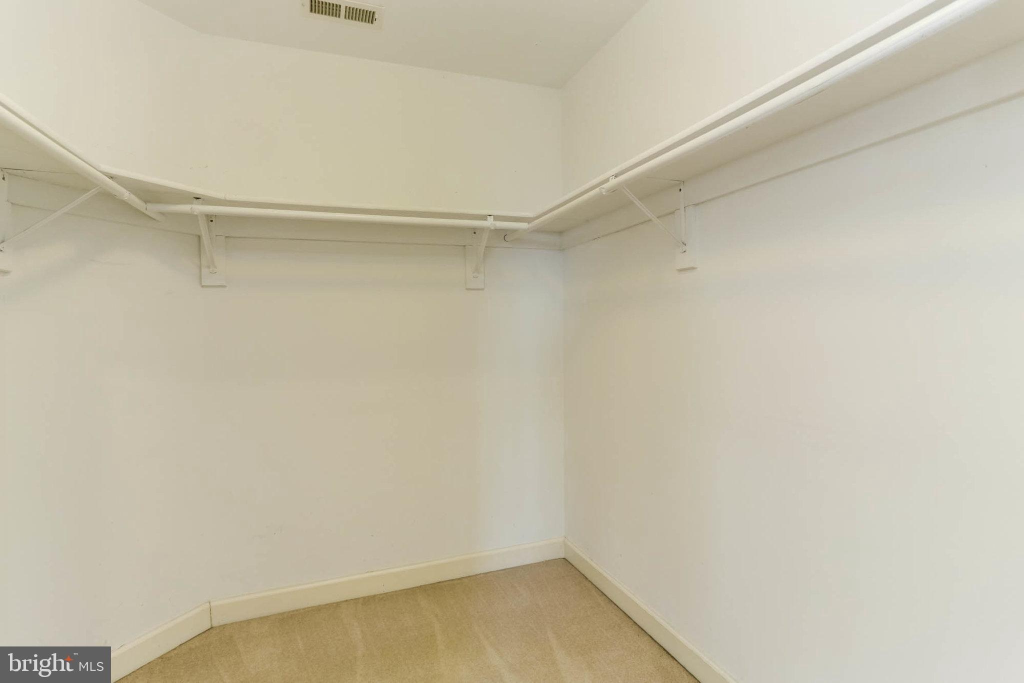 2014 Drovers Lane Cooksville, MD 21723 - Photo 24 of 55 2nd Walk-in closet