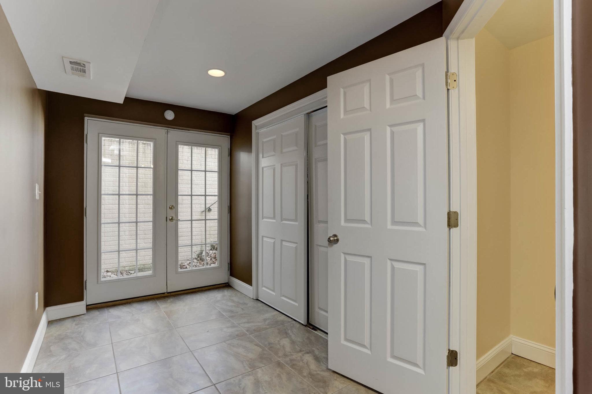 2014 Drovers Lane Cooksville, MD 21723 - Photo 50 of 55 Lower-Level Mudroom w/ walk-up stairs to backyard