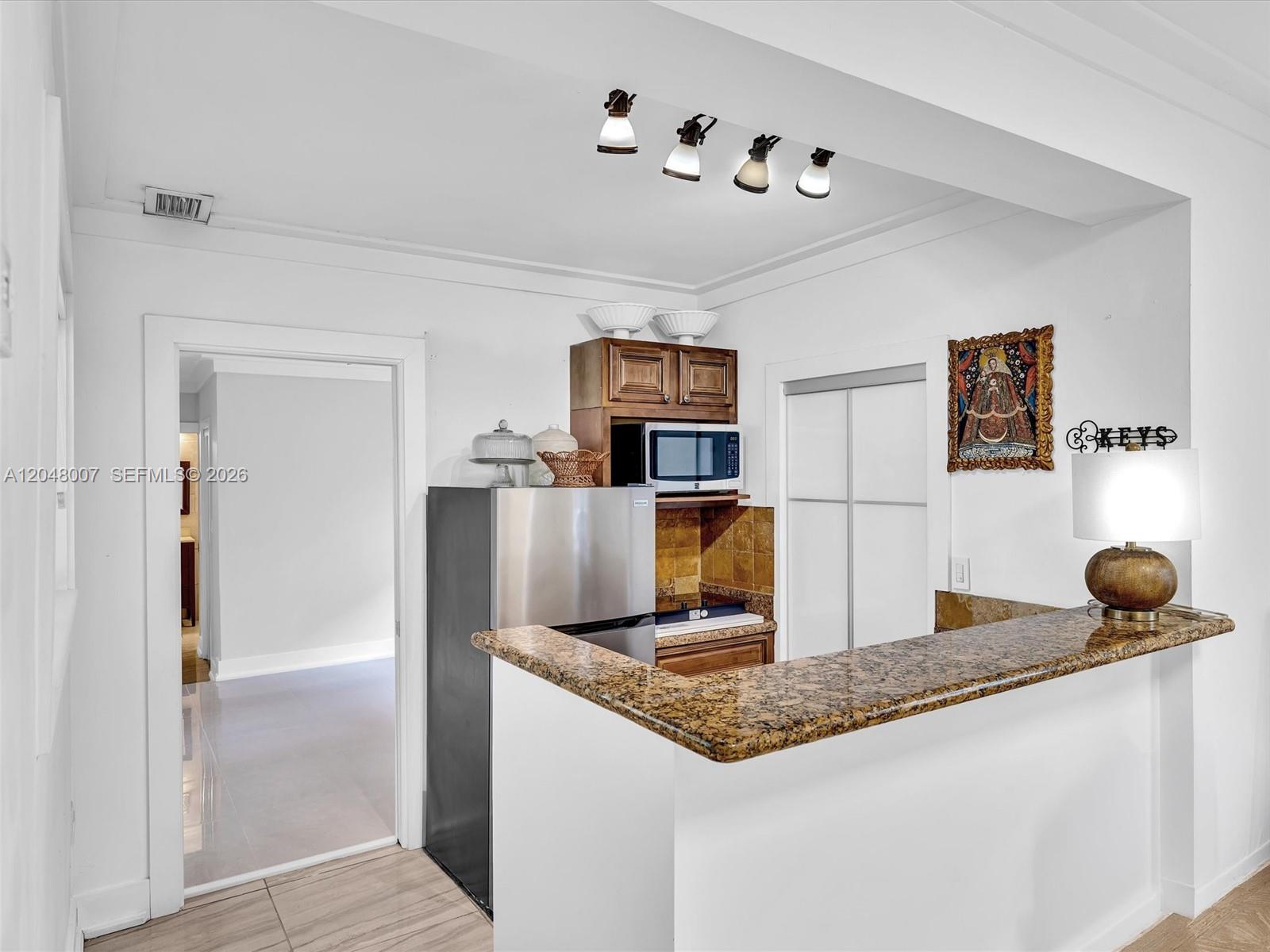 310 Southwest 65th Avenue Miami, FL 33144 - Photo 29 of 59