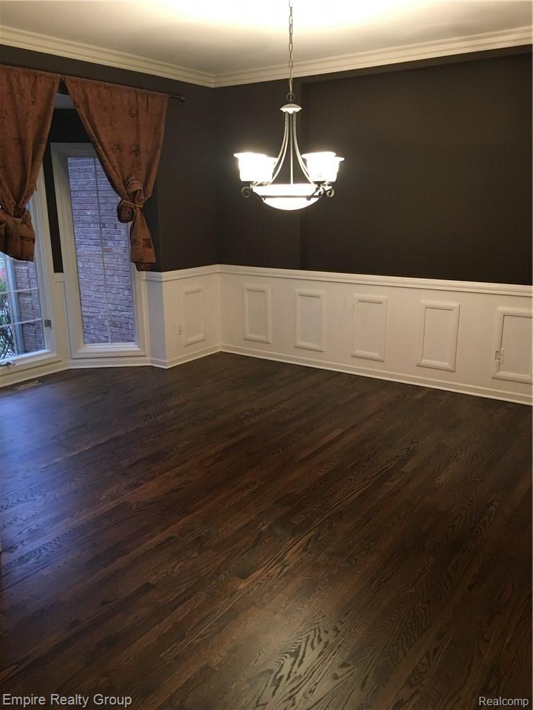 466 Springview Drive Rochester, MI 48307 - Photo 2 of 6 image.jpeg