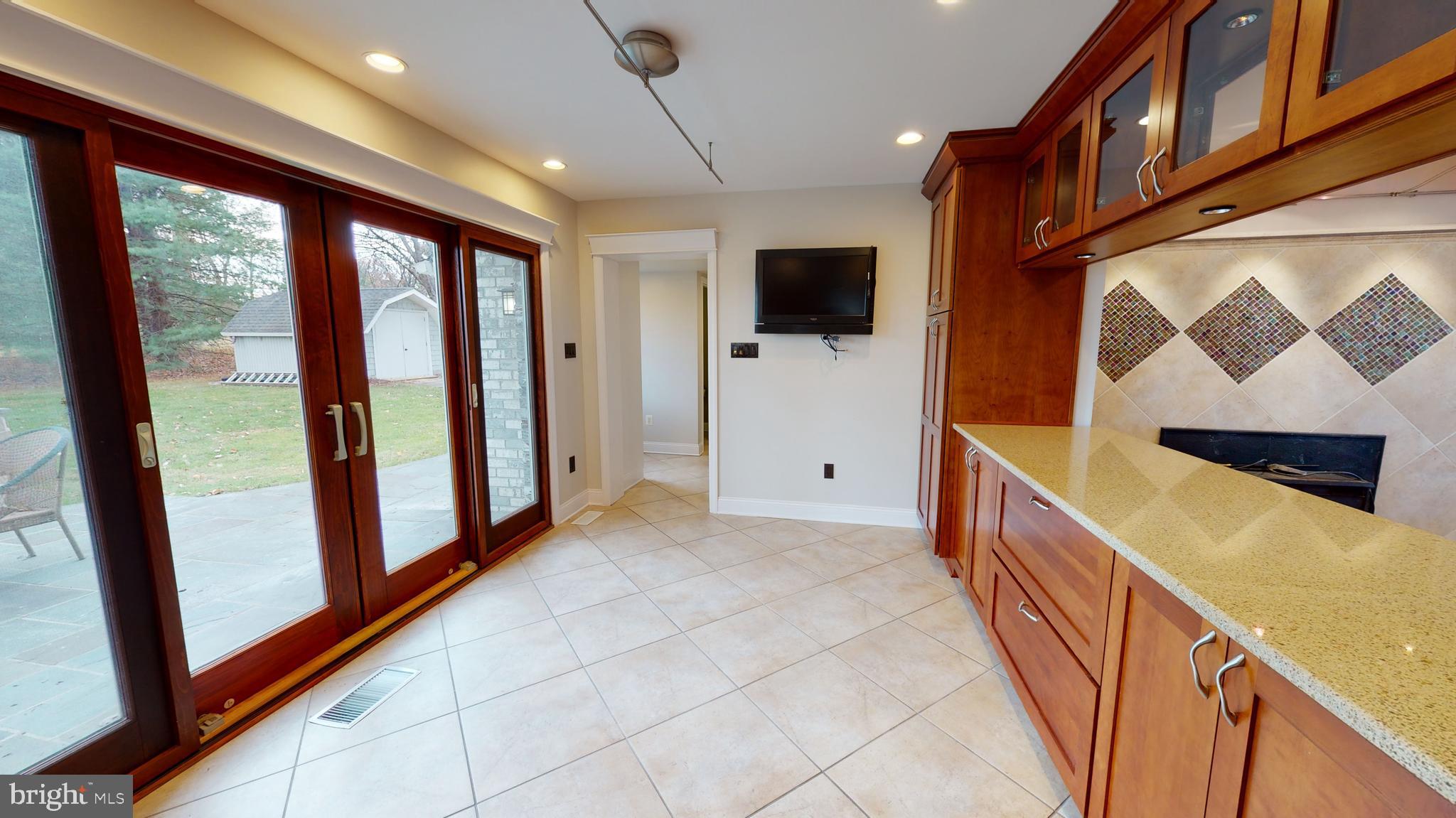 9440 Lovat Road Fulton, MD 20759 - Photo 16 of 117 Kitchen/Breakfast area