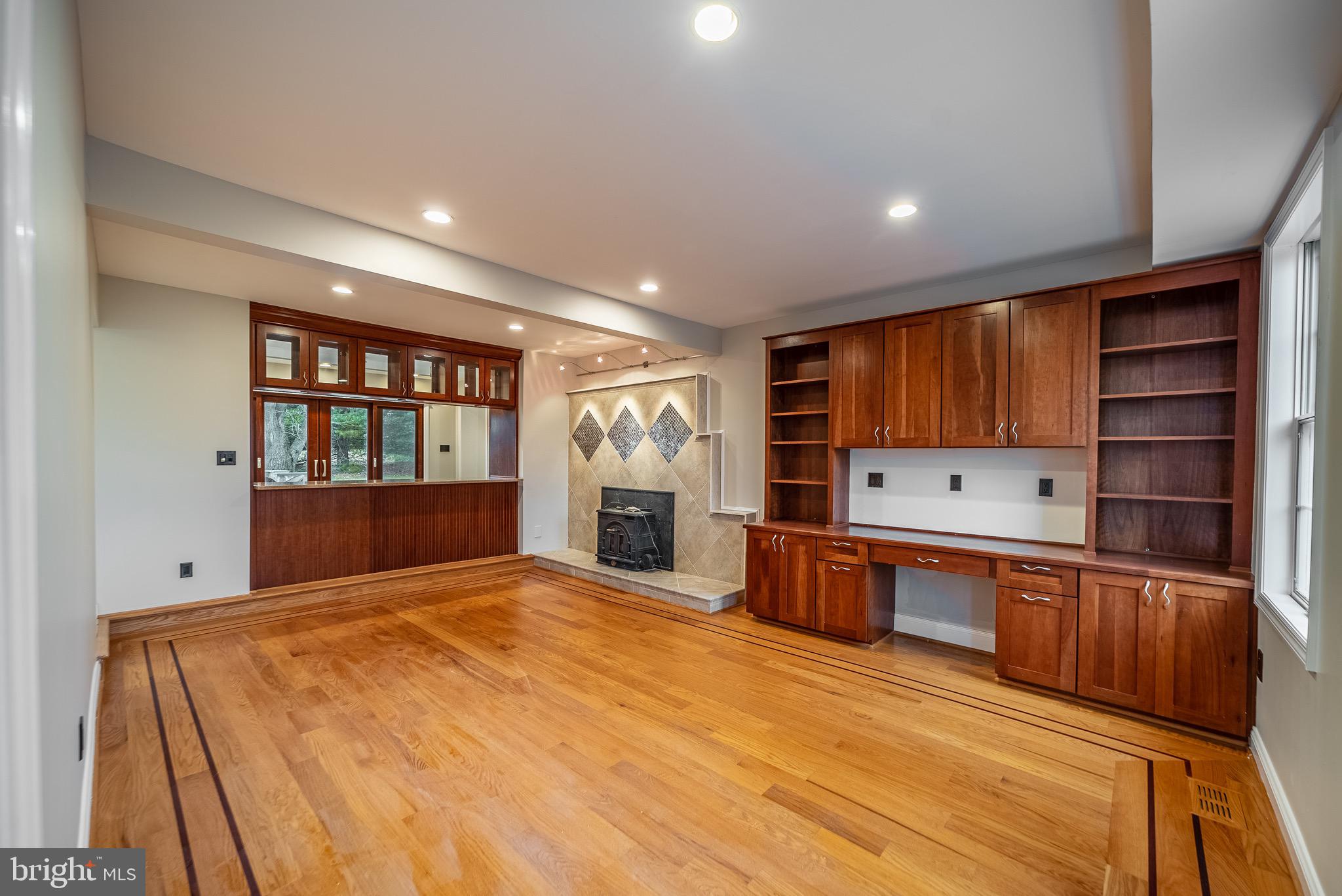 9440 Lovat Road Fulton, MD 20759 - Photo 20 of 117 Home office/extra room off kitchen
