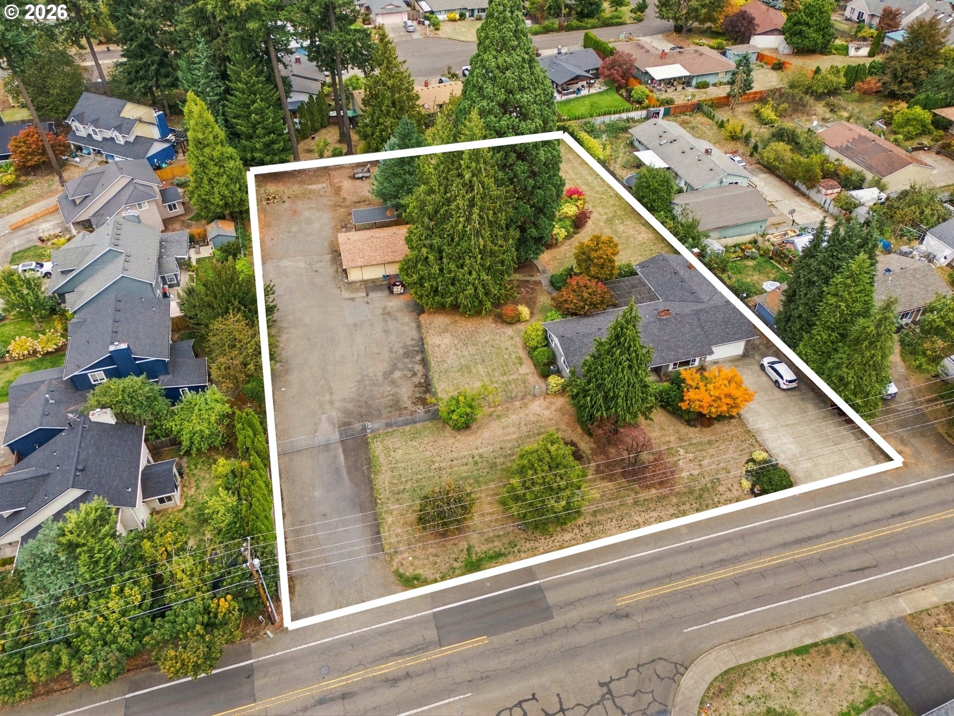 8123 Southeast Roots Road Milwaukie, OR 97267 - Photo 2 of 48 Gallery Image 2