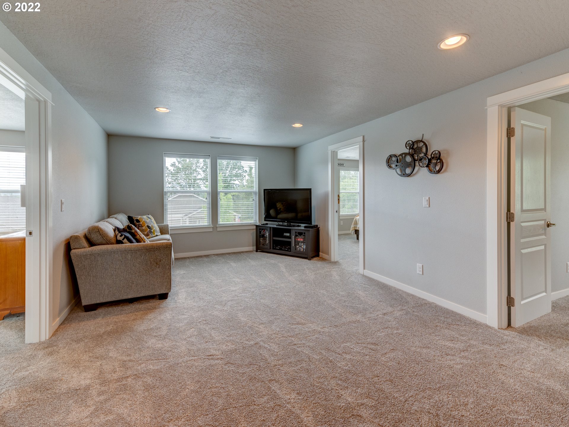 977 South 54th Street Springfield, OR 97478 - Photo 16 of 32