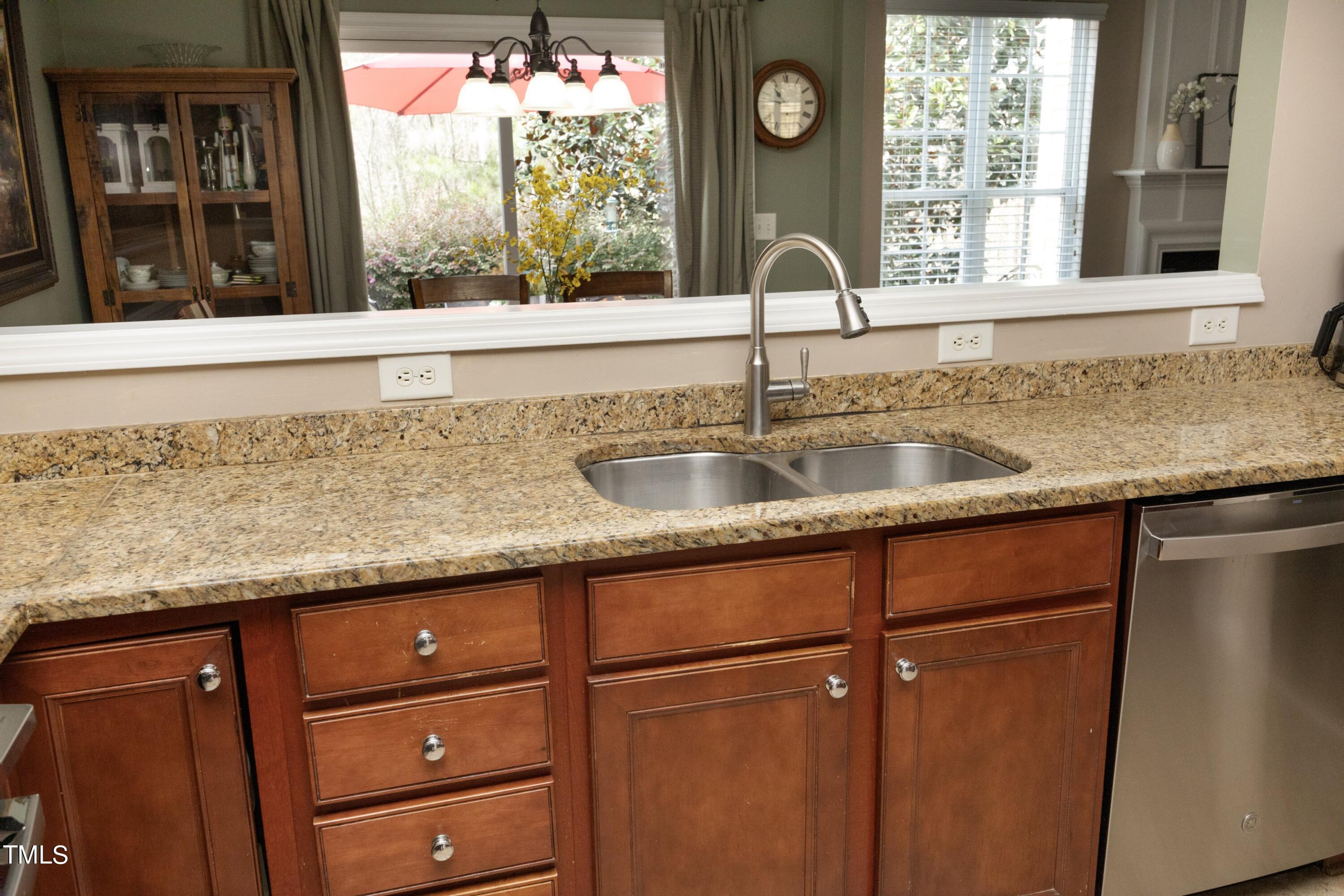 8325 Deckbar Place Raleigh, NC 27617 - Photo 14 of 34 14Kitchen