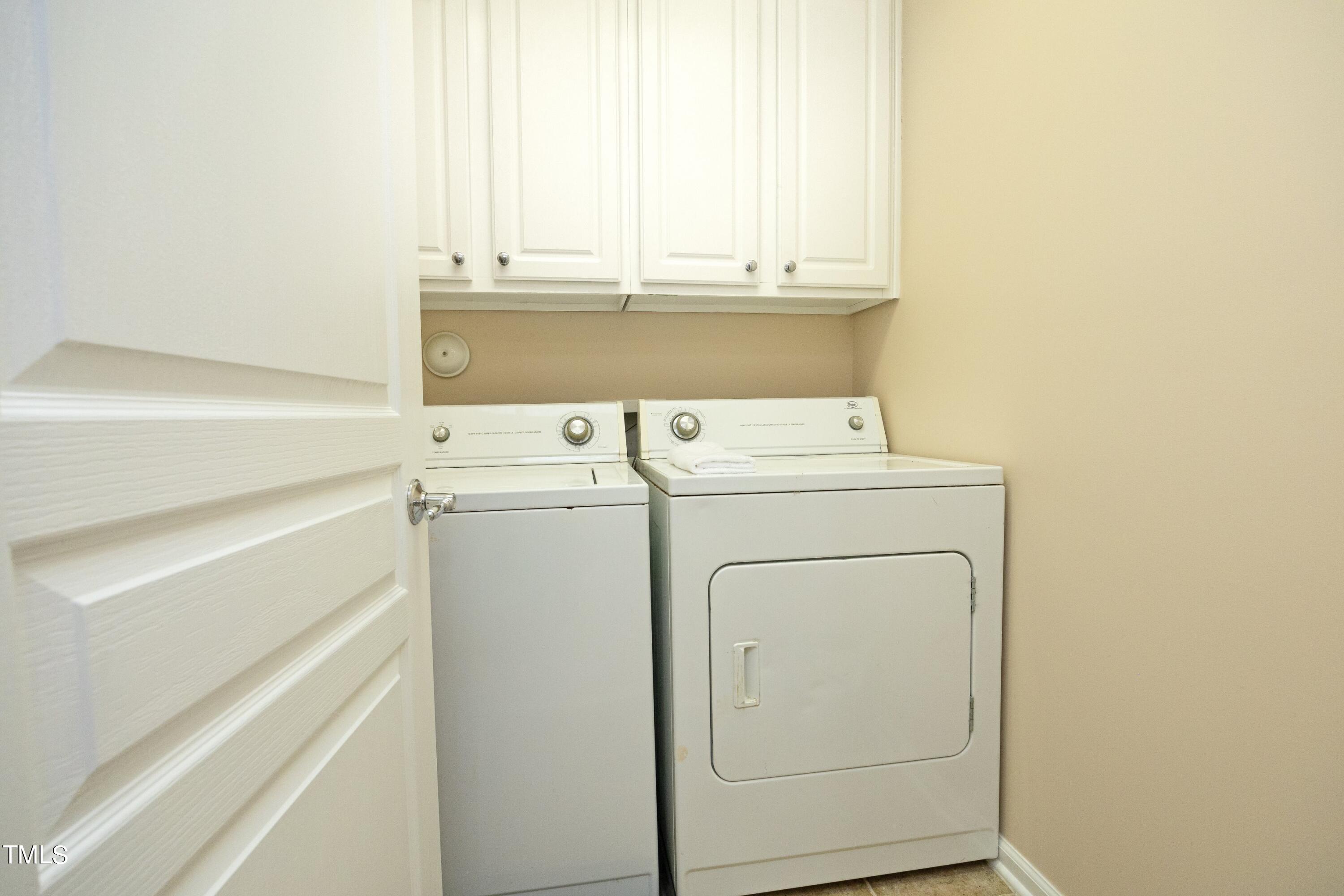 8325 Deckbar Place Raleigh, NC 27617 - Photo 25 of 34 25WasherDryer