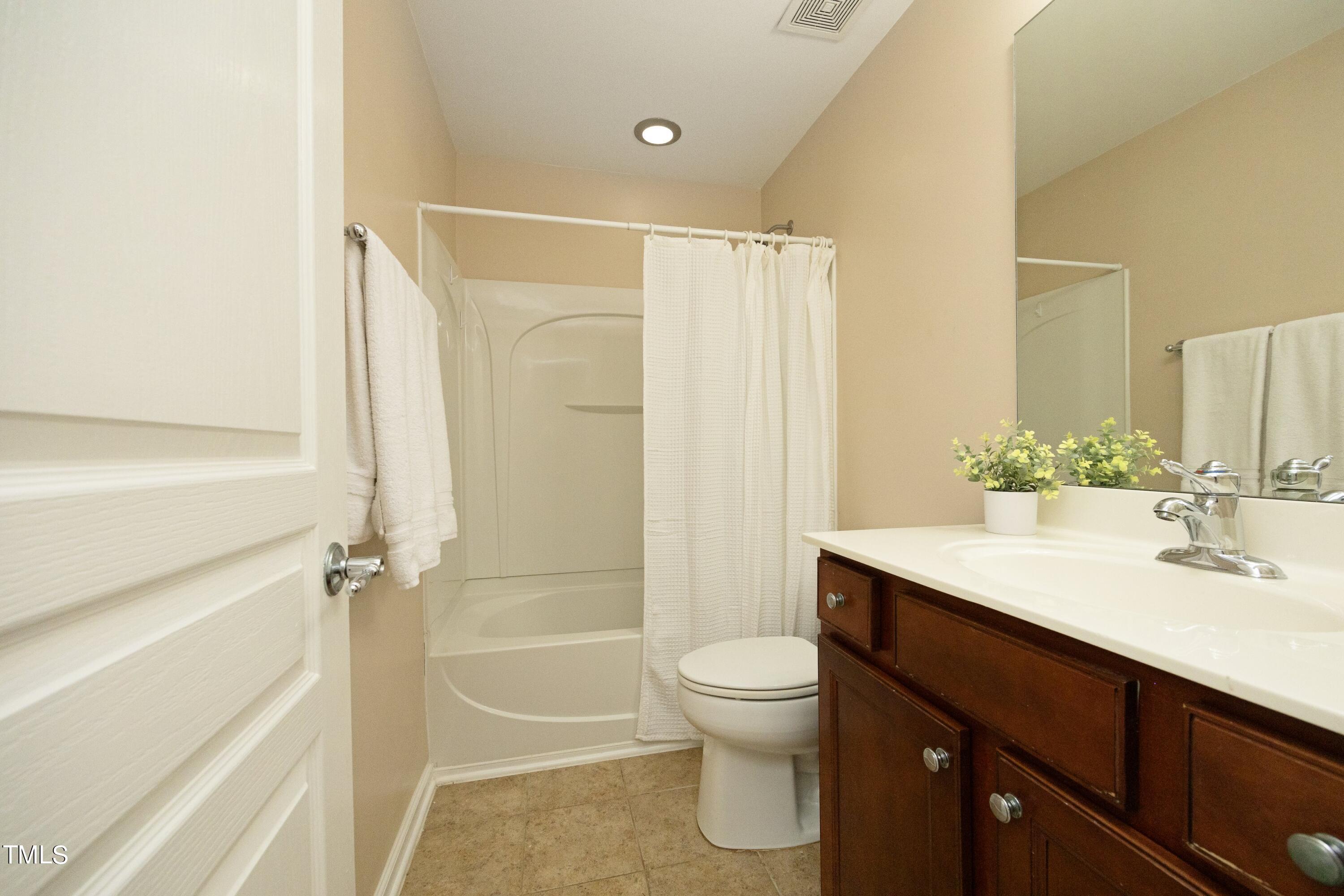 8325 Deckbar Place Raleigh, NC 27617 - Photo 26 of 34 26FullBath