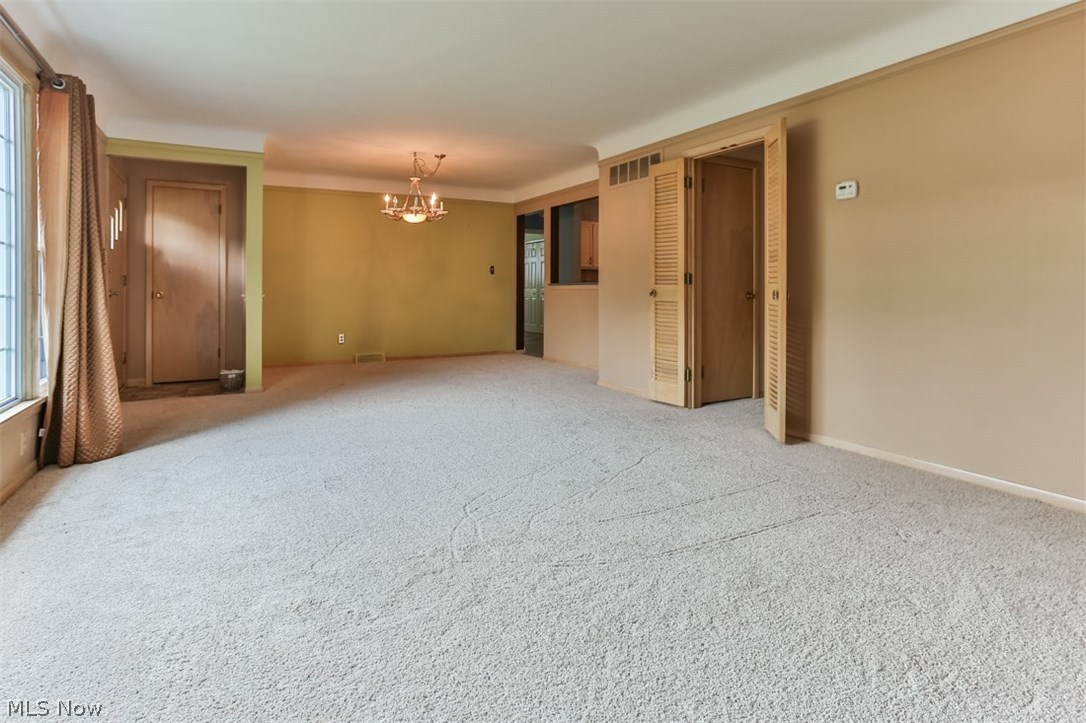 6533 Longridge Road Cleveland, OH 44124 - Photo 18 of 31