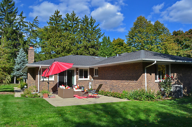 605 West Gilbert Road Palatine, IL 60067 - Photo 23 of 25 an outdoor space with patio and furniture
