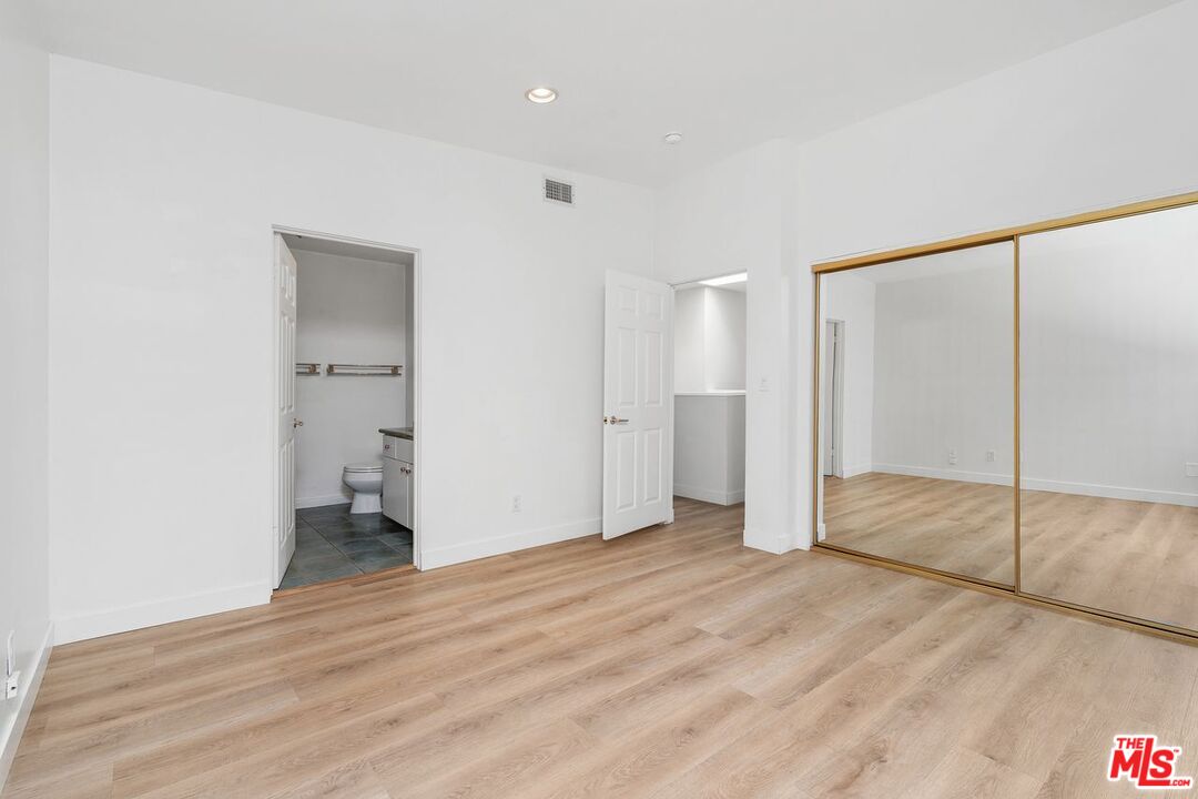 3023 Berkeley Avenue, Unit 8 Los Angeles, CA 90026 - Photo 27 of 38