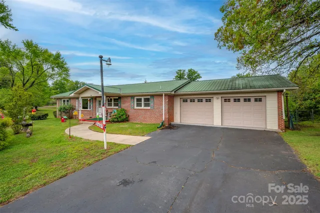 $339,000 | 4665 Highway 9, Mill Spring, NC 28756