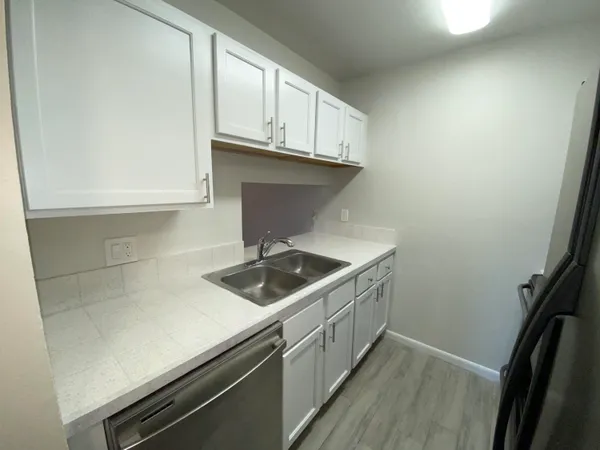 $1,895 | 1822 Abbey Road, Unit H206, West Palm Beach, FL 33415