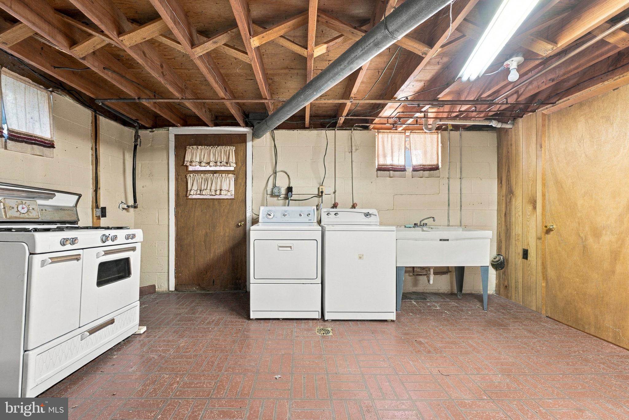 9707 Crest Hill Road Marshall, VA 20115 - Photo 24 of 26 Gallery Image 24