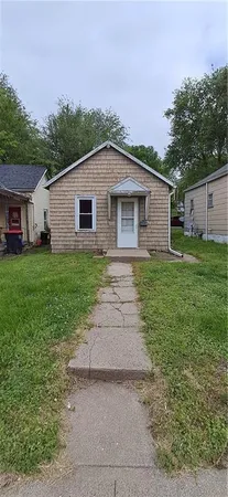 $725 | 1111 Penn Street, St. Joseph, MO 64503