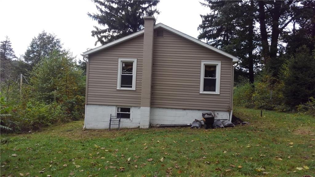 2122 Bennetts Run Road Beaver Falls, PA 15010 - Photo 11 of 12 Gallery Image 11