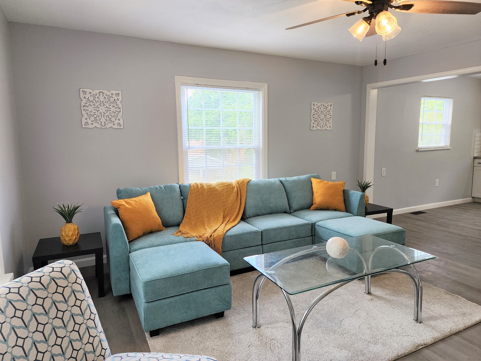 3618 Academy Road Portland, TN 37148 - Photo 4 of 22 a living room with furniture