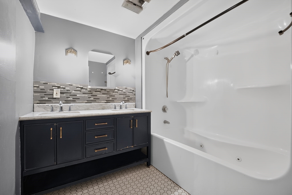 14 Forestvale Road Boston, MA 02136 - Photo 14 of 22