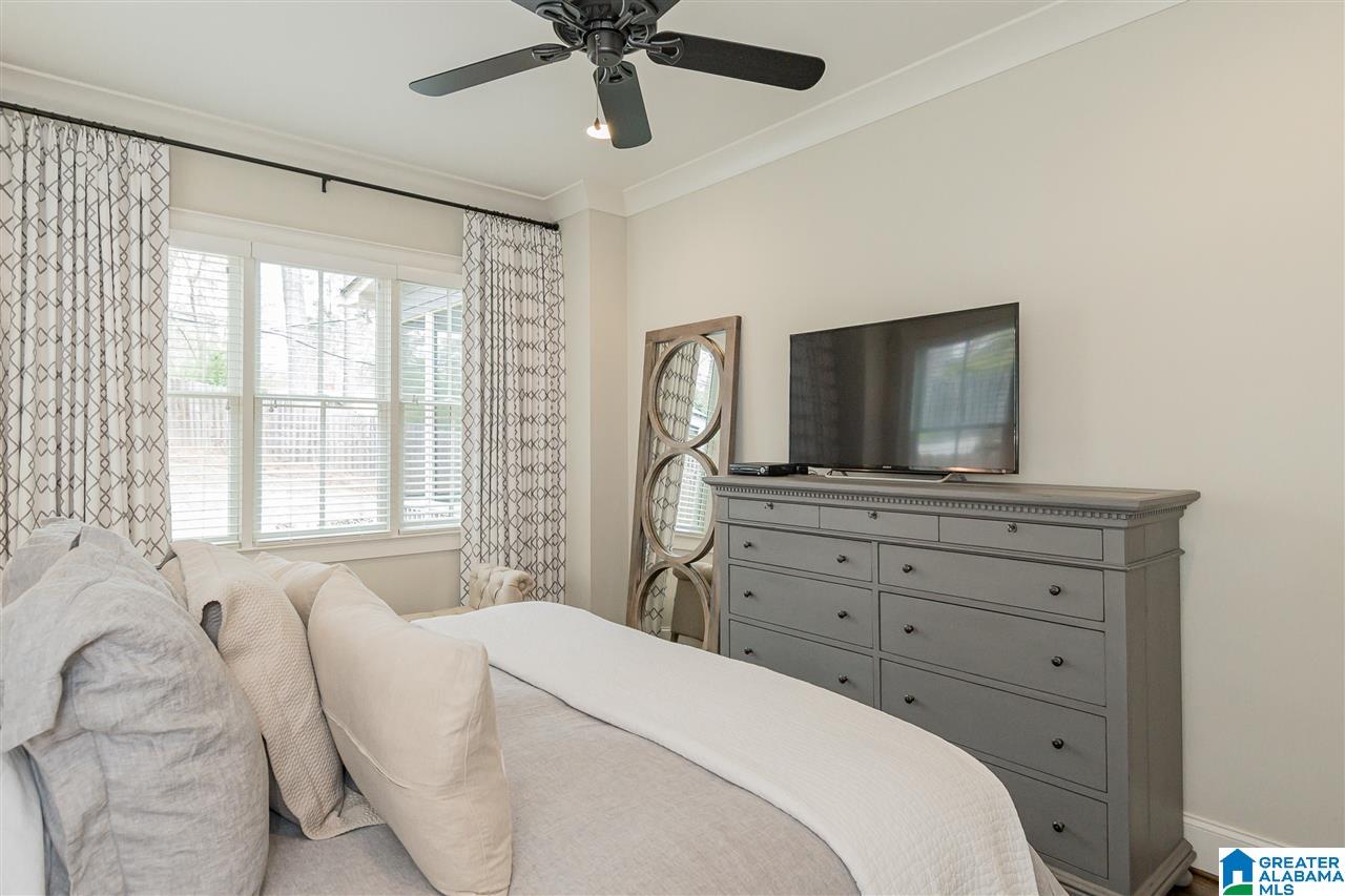 904 Shades Road Birmingham, AL 35209 - Photo 22 of 38