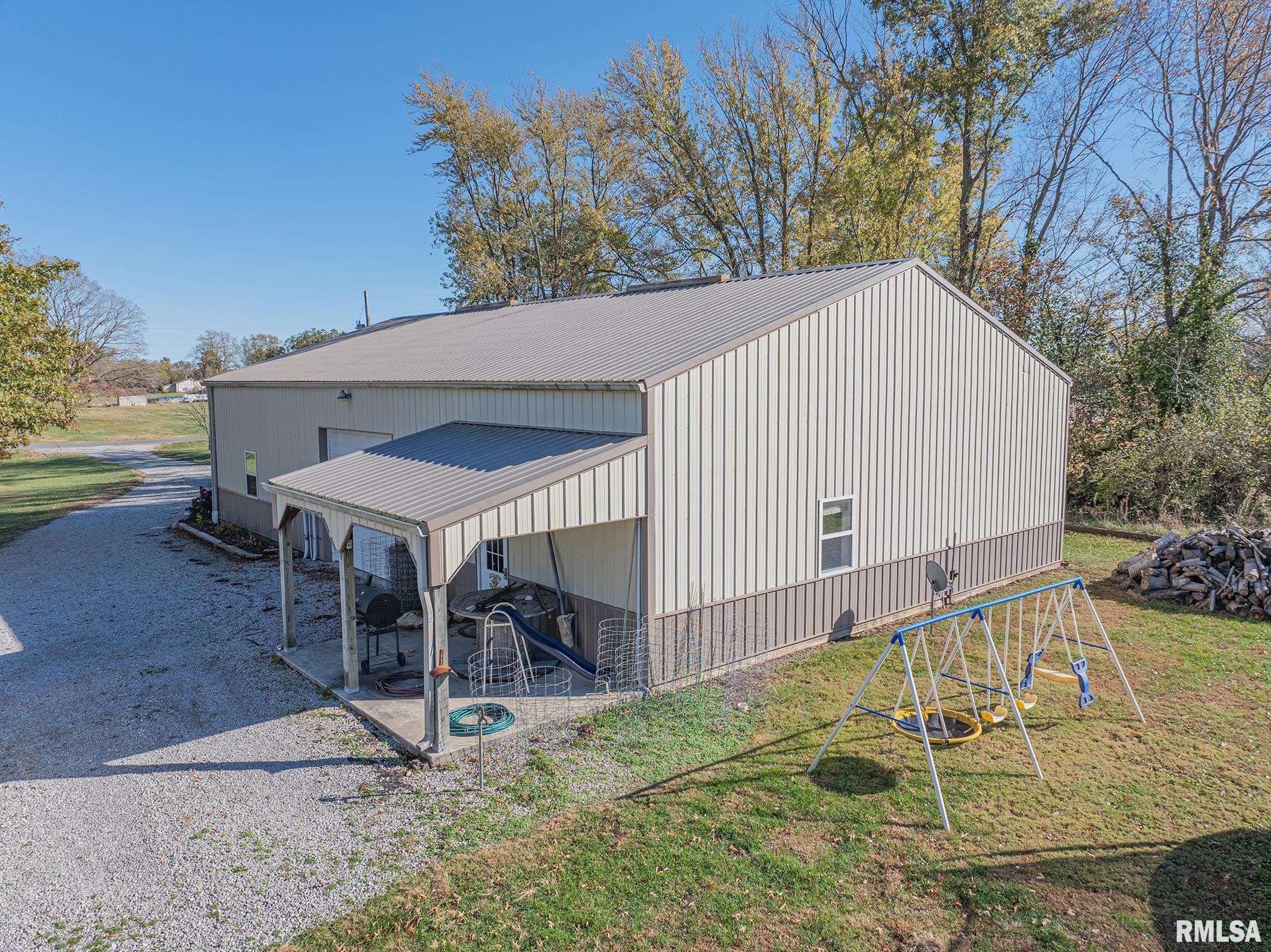 3221 Norton Road Sandoval, IL 62882 - Photo 11 of 37