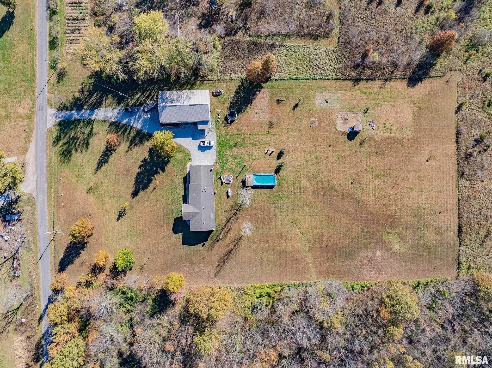 3221 Norton Road Sandoval, IL 62882 - Photo 15 of 37