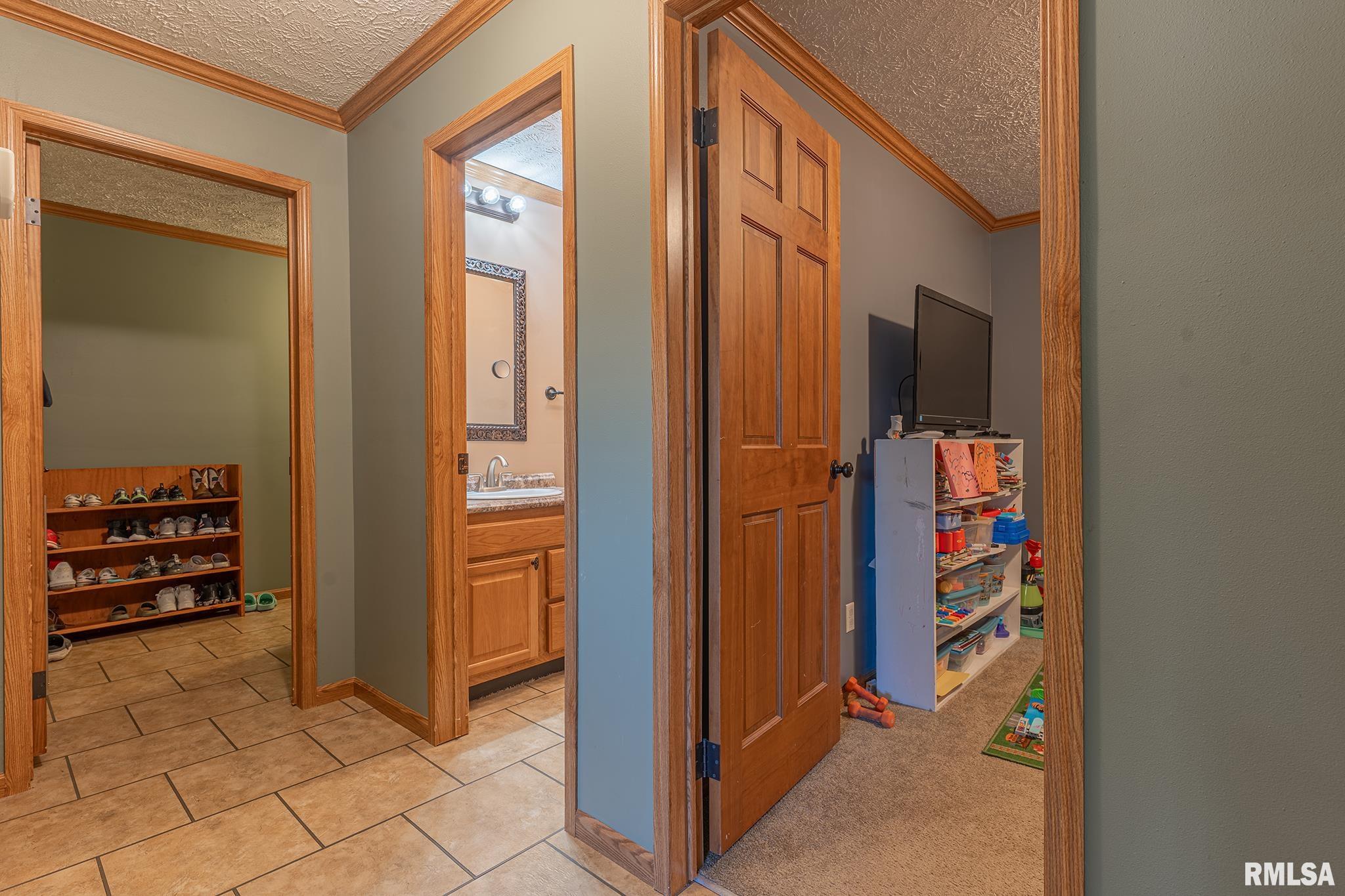 3221 Norton Road Sandoval, IL 62882 - Photo 23 of 37