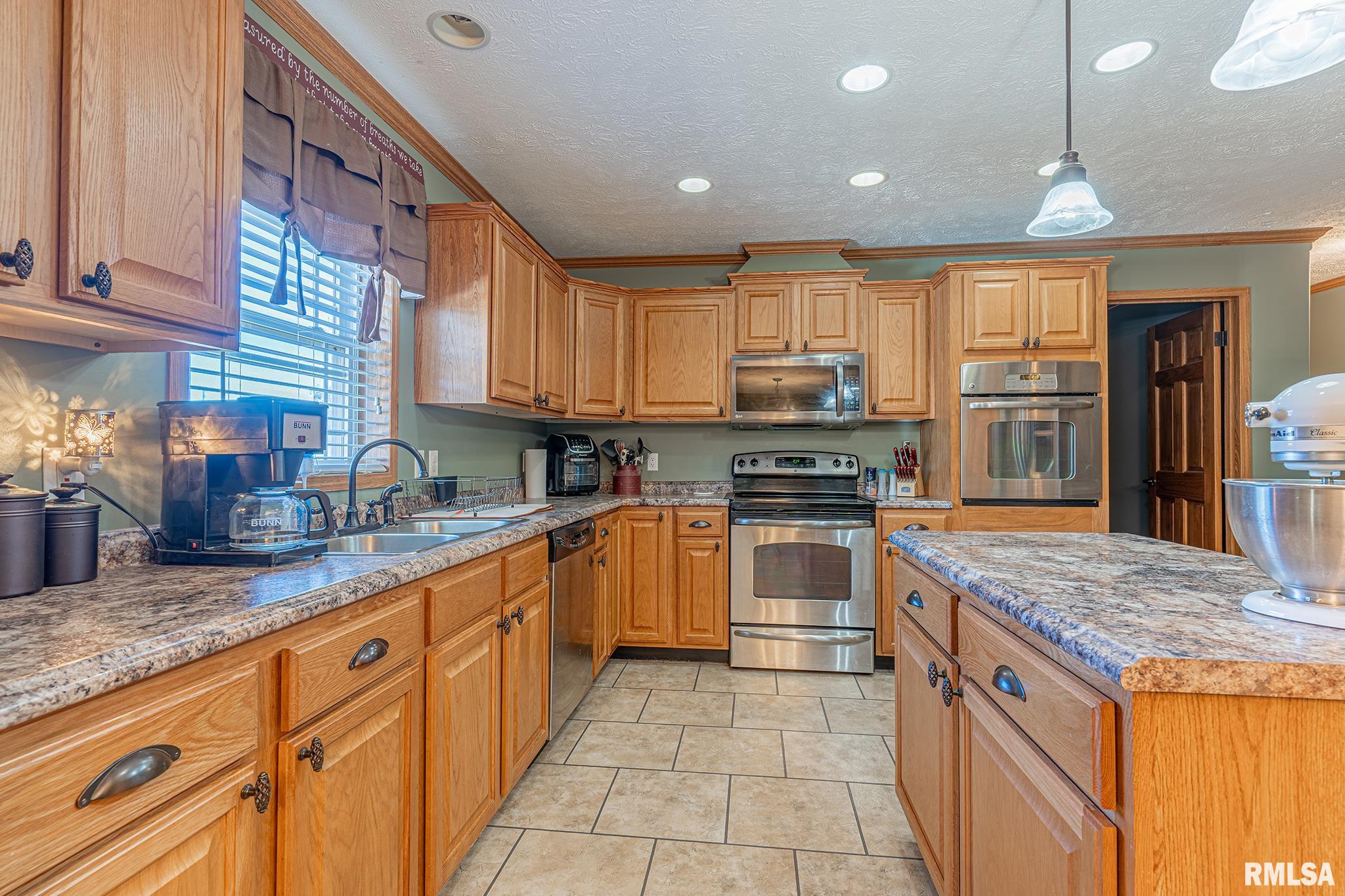 3221 Norton Road Sandoval, IL 62882 - Photo 32 of 37