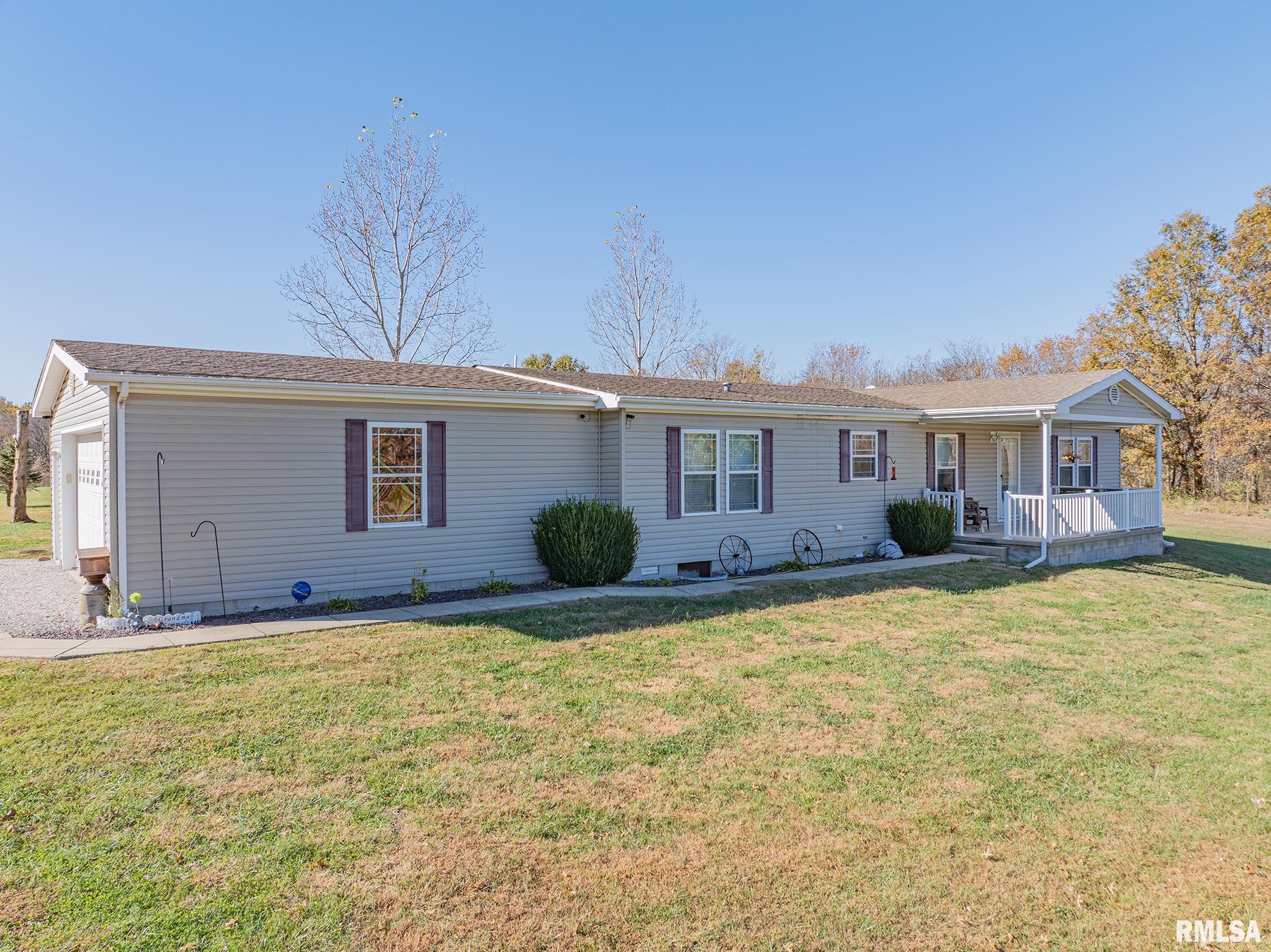 3221 Norton Road Sandoval, IL 62882 - Photo 5 of 37
