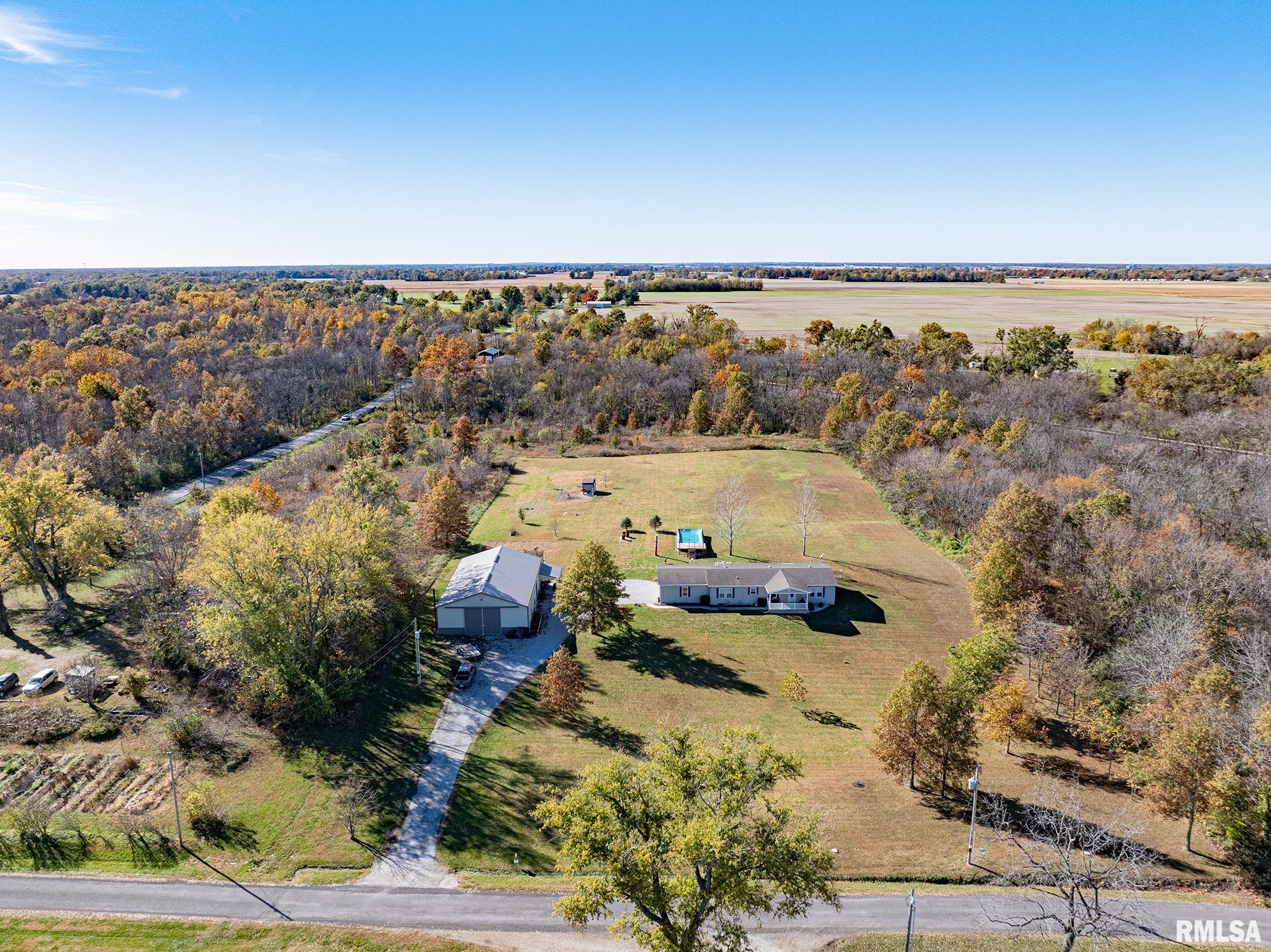 3221 Norton Road Sandoval, IL 62882 - Photo 7 of 37