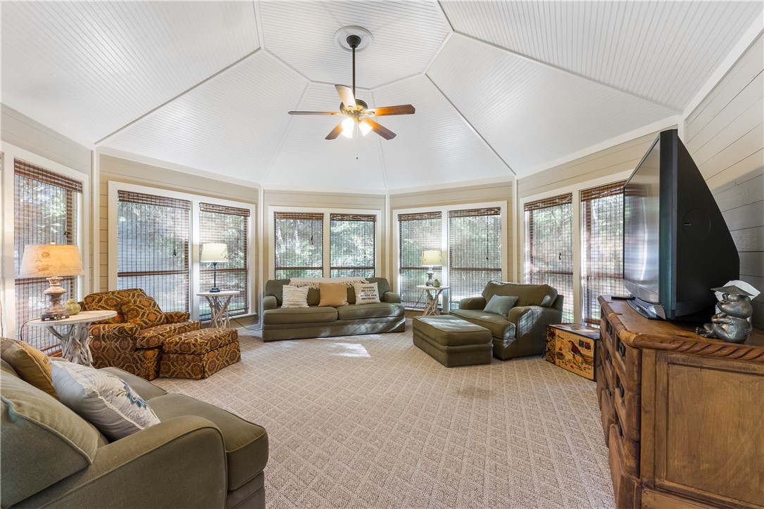 3321 Schulle Road Round Top, TX 78954 - Photo 18 of 46 Gallery Image 18