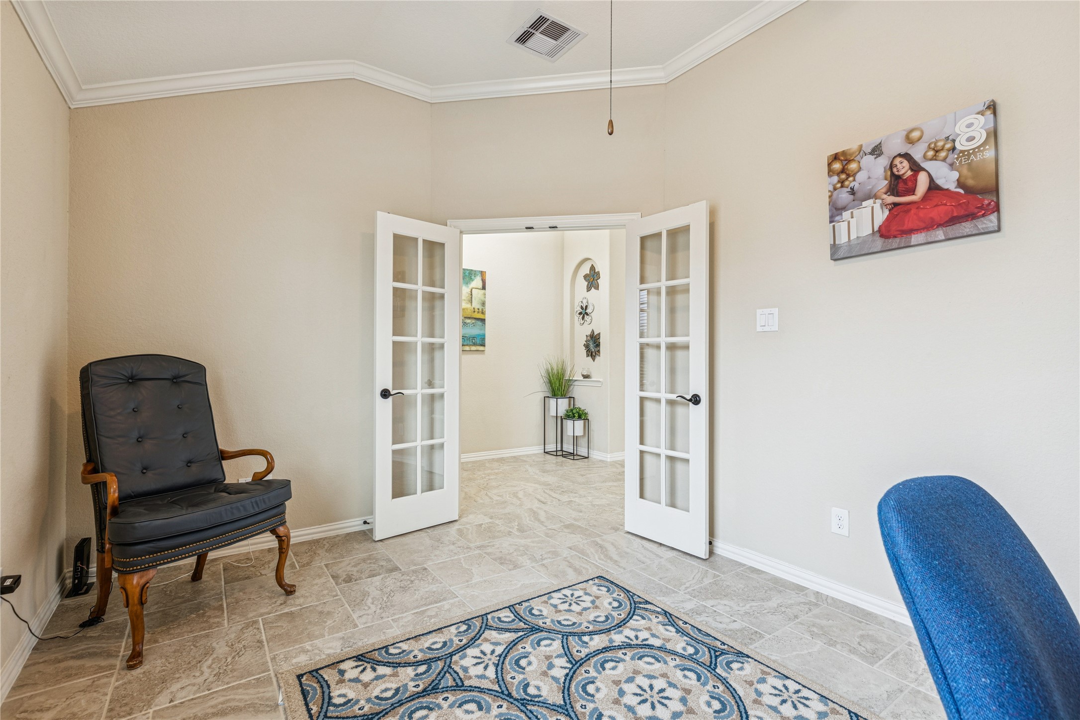 3876 Oakmist Bend Lane Spring, TX 77386 - Photo 9 of 41 a living room with furniture and a rug