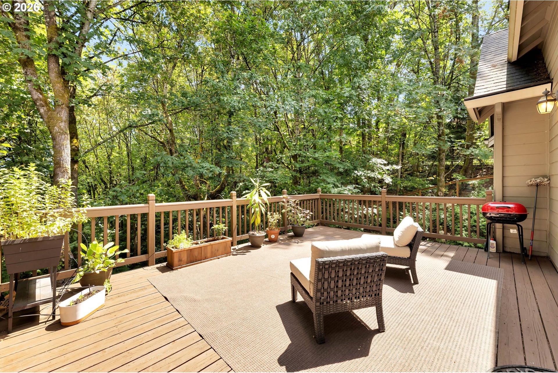 3806 Northwest Oregon Street Camas, WA 98607 - Photo 33 of 46 Deck