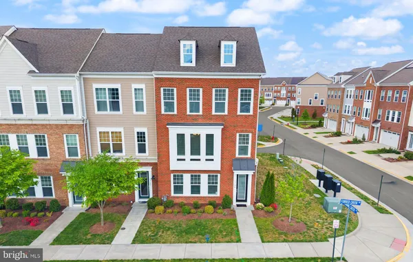 $884,500 | 19304 Forked Creek Terrace, Leesburg, VA 20175
