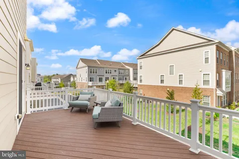$884,500 | 19304 Forked Creek Terrace, Leesburg, VA 20175