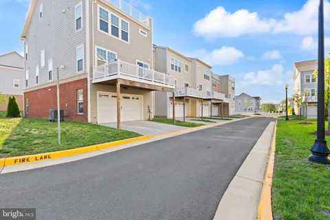 $884,500 | 19304 Forked Creek Terrace, Leesburg, VA 20175