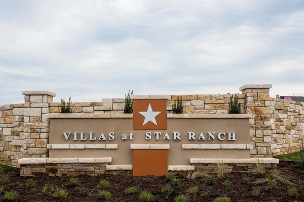 $345,000 | 225 Danablu Drive, Hutto, TX 78634