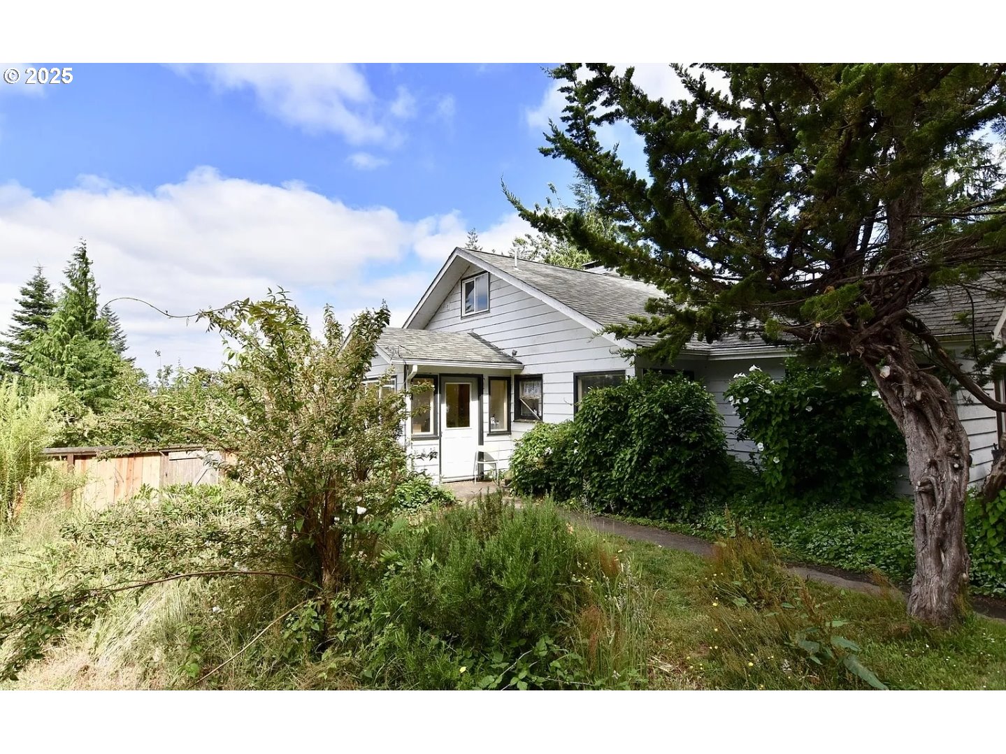 94643 Frontier Lane Coquille, OR 97423 - Photo 3 of 18