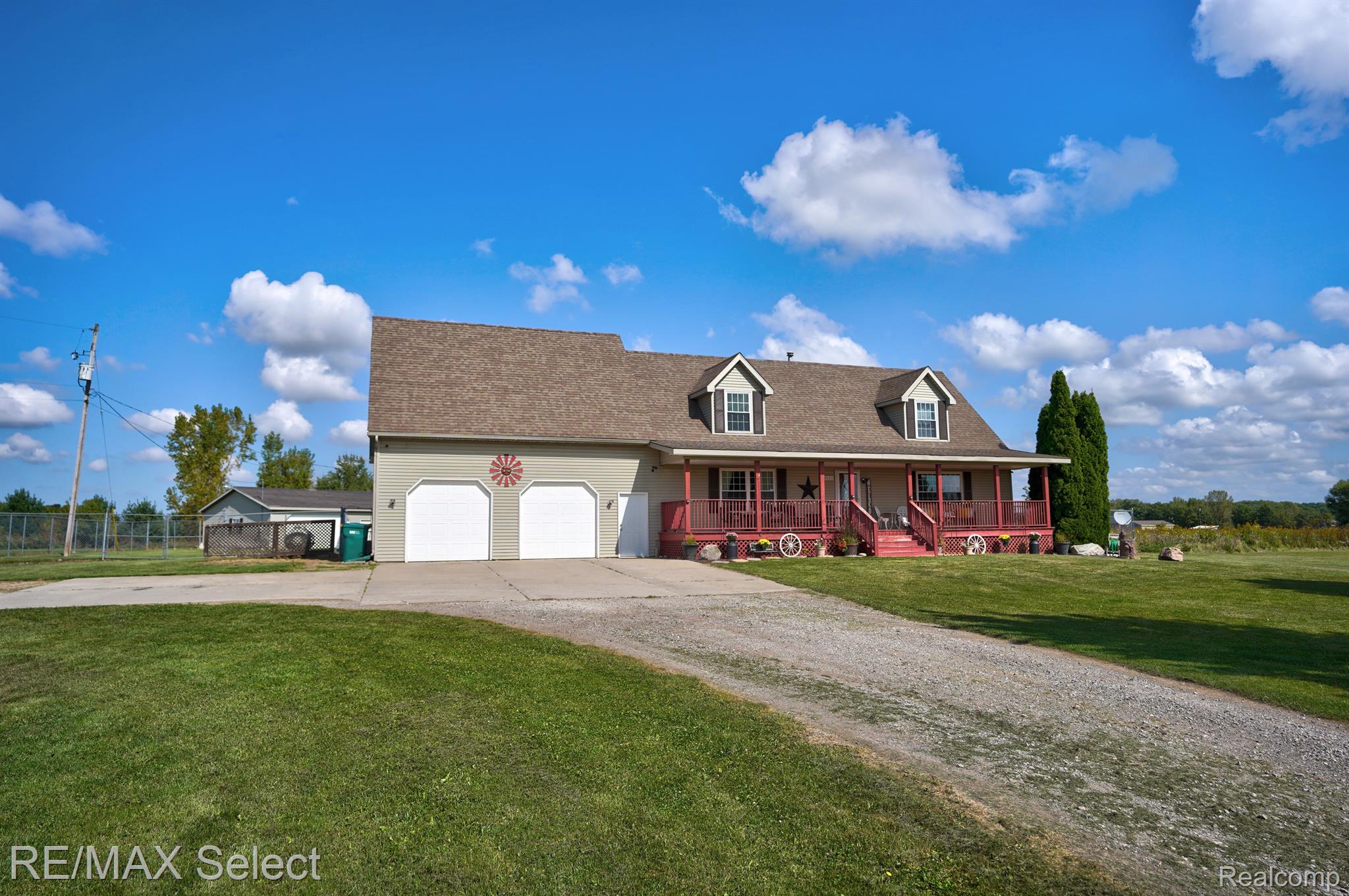 10120 Ray Road Gaines, MI 48436 - Photo 1 of 59