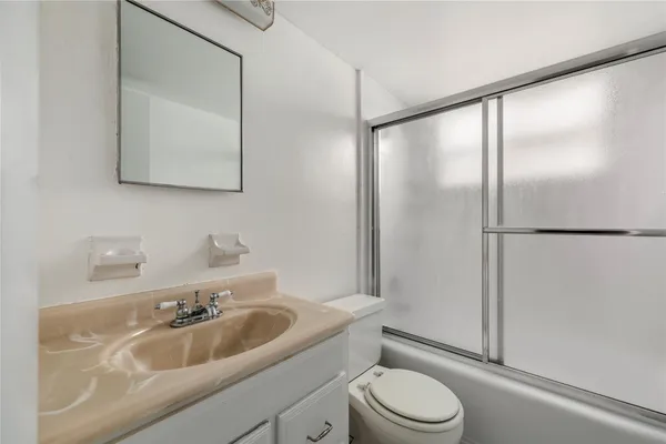 $1,800 | 280 South Cypress Road, Unit 306, Pompano Beach, FL 33060