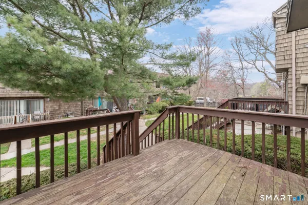 $230,000 | 21 Towne House Road, Unit 21, Hamden, CT 06514