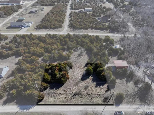 $35,000 | 18-22 Rose Marie Drive, Linn Valley, KS 66040