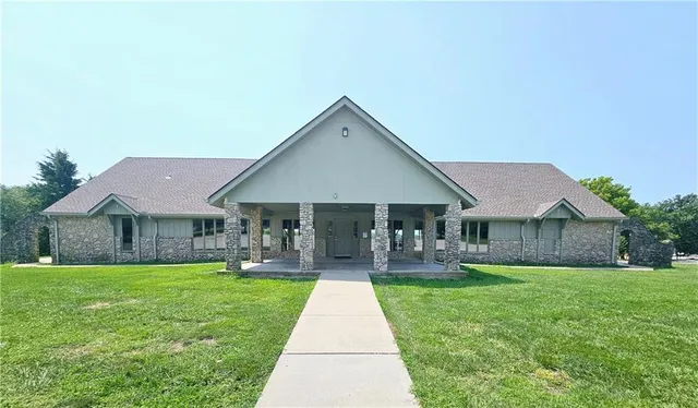 $48,000 | 18-22 Rose Marie Drive, Linn Valley, KS 66040