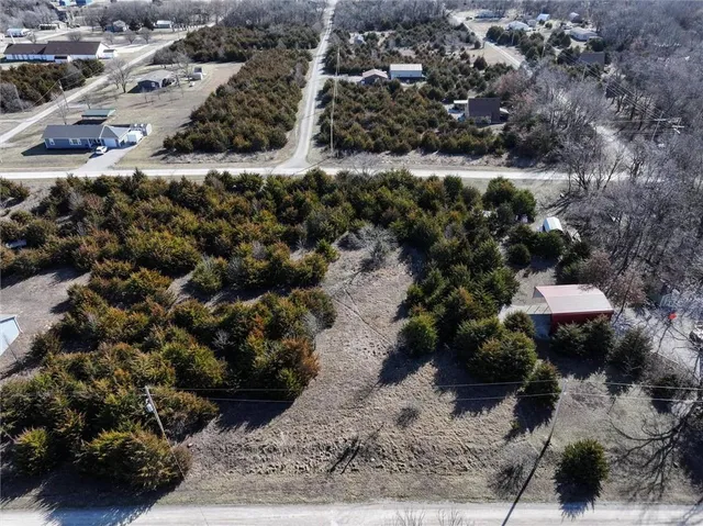 $48,000 | 18-22 Rose Marie Drive, Linn Valley, KS 66040